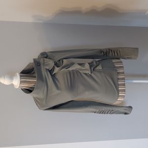 Karma Grey Jacket top size small